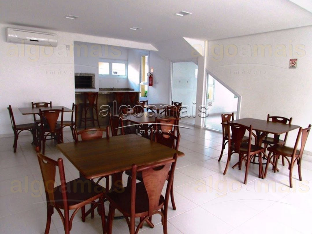 Condominio Acqualina Beach