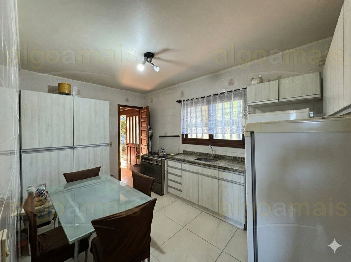 Casa, 3 quartos, 180 m² - Foto 13