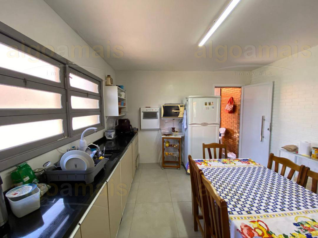 Casa, 3 quartos, 169 m² - Foto 4