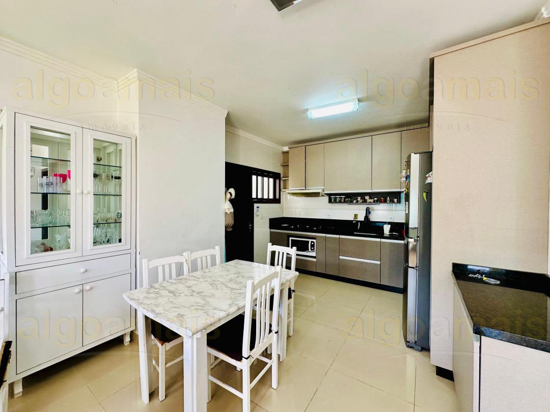 Casa, 3 quartos, 120 m² - Foto 8