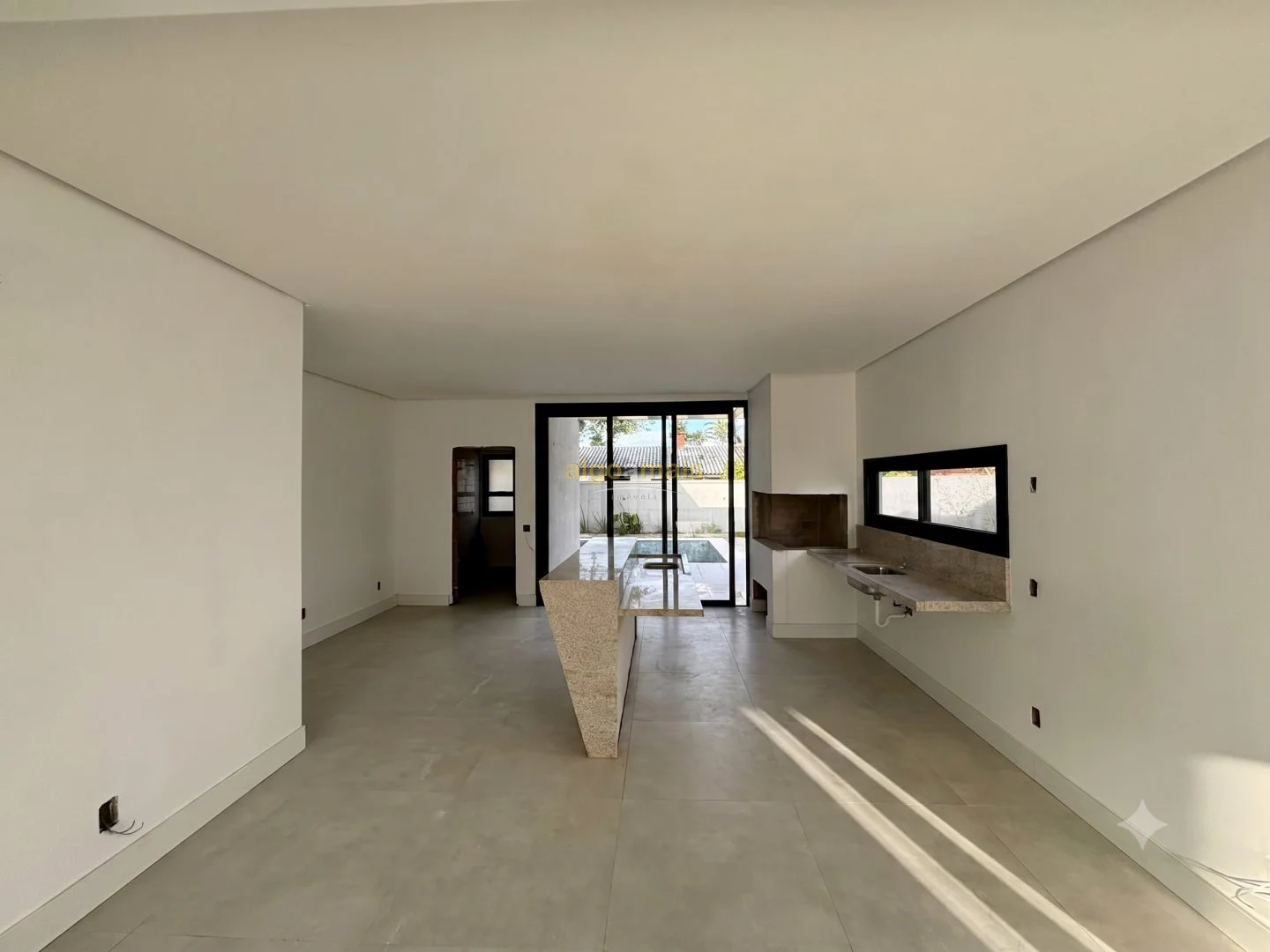 Casa, 4 quartos, 230 m² - Foto 8