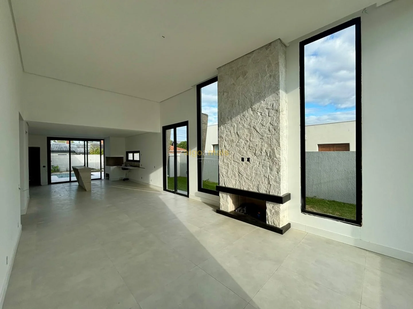 Casa, 4 quartos, 230 m² - Foto 13