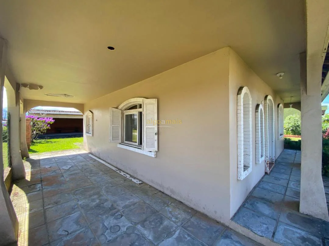 Casa, 4 quartos, 208 m² - Foto 2