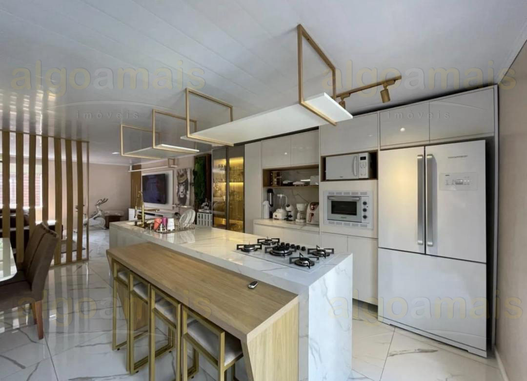 Casa, 3 quartos, 261 m² - Foto 6