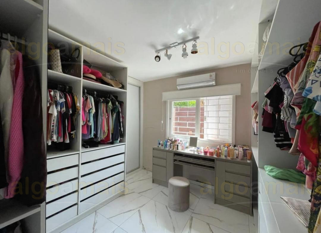 Casa, 3 quartos, 261 m² - Foto 14