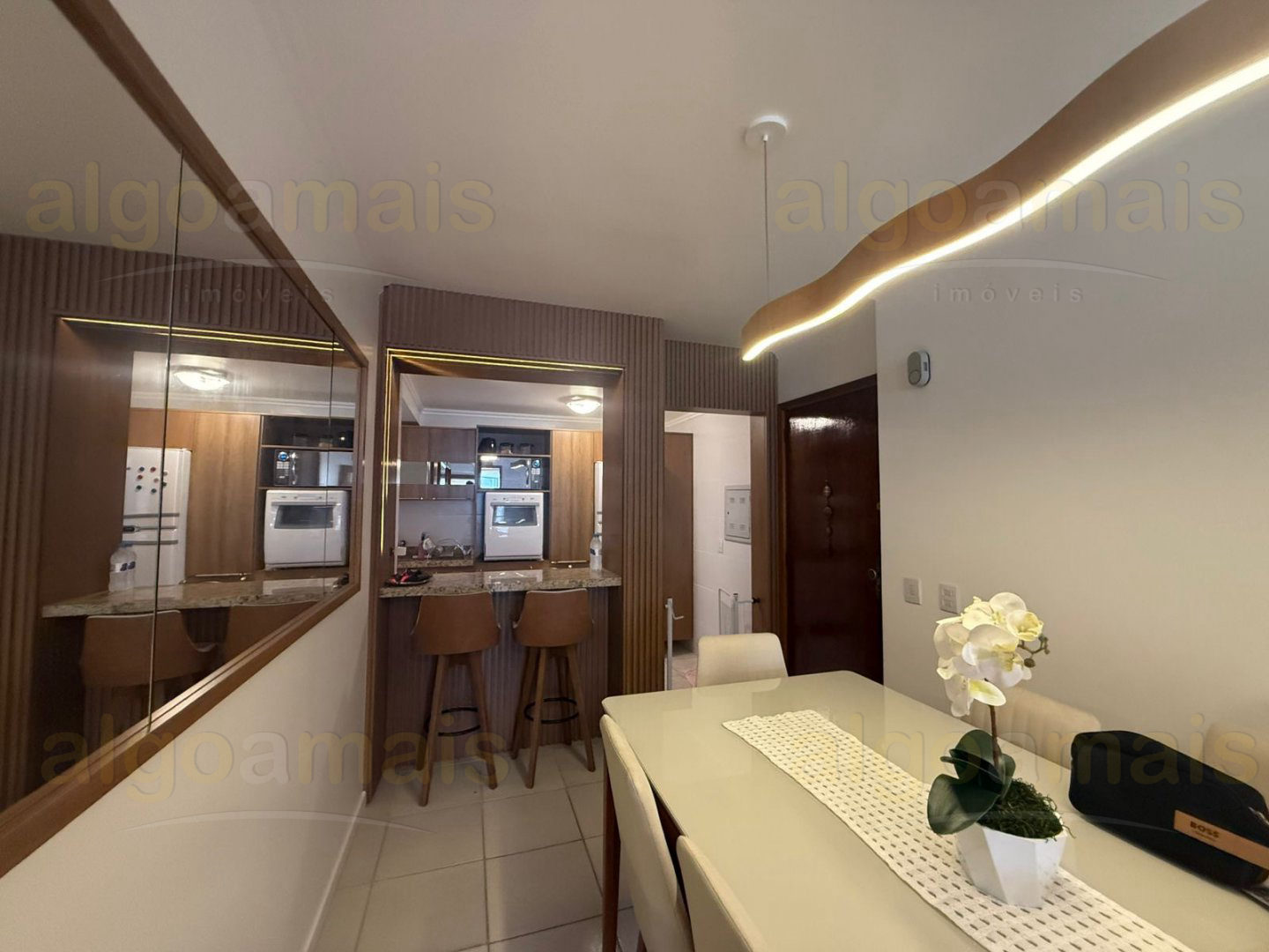Apartamento, 2 quartos, 100 m² - Foto 1