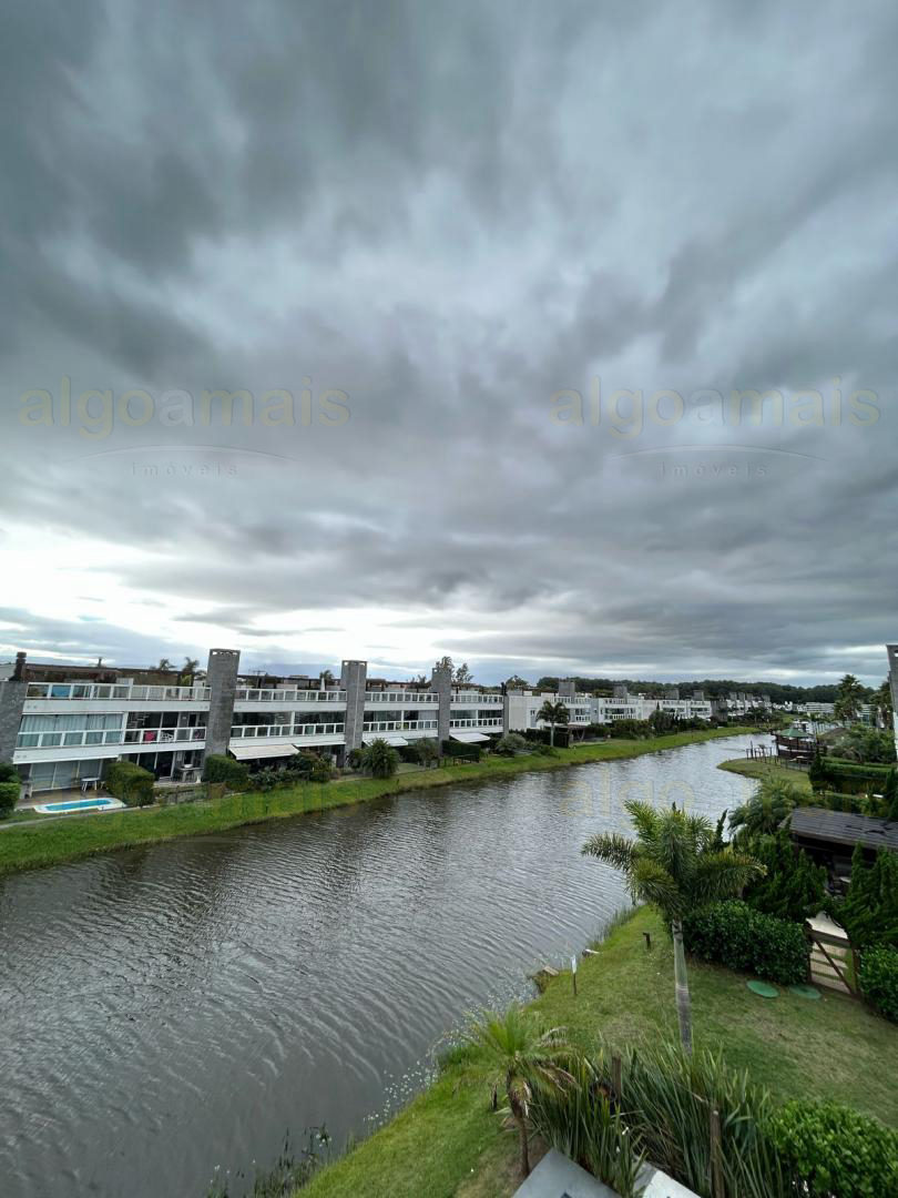 Casa em Condominio Mobiliada em Xangri-Lá - Condominio Rossi Atlântida - Venda — Atlântida — Xangri-Lá