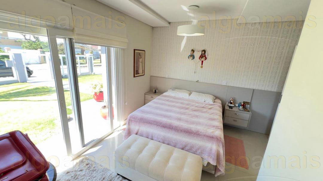 Casa, 3 quartos, 240 m² - Foto 8