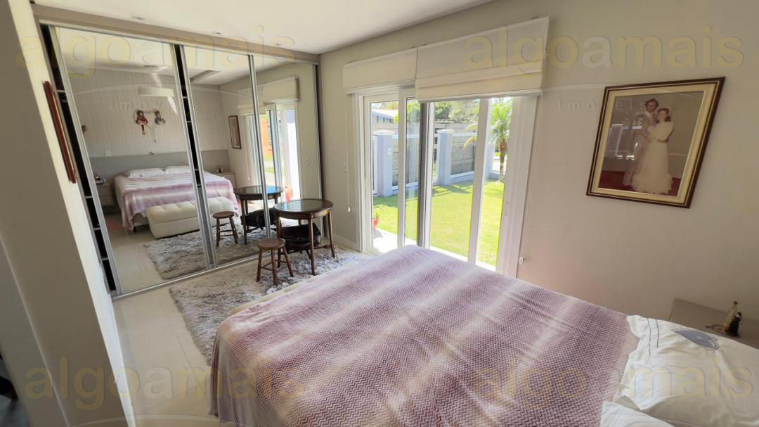 Casa, 3 quartos, 240 m² - Foto 13