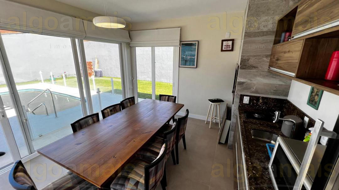 Casa, 3 quartos, 240 m² - Foto 23