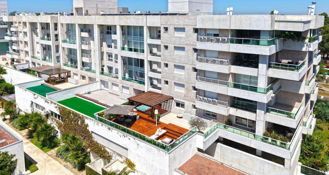 Apartamento, 3 quartos, 328 m² - Foto 2