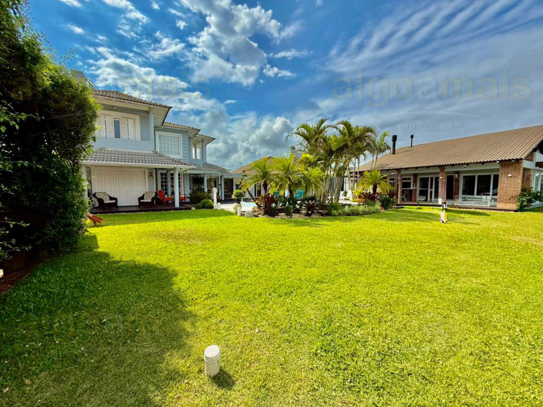 Casa, 6 quartos, 412 m² - Foto 1