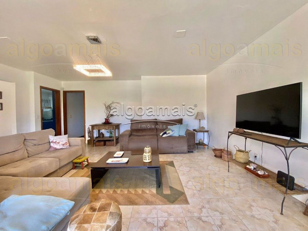 Casa, 7 quartos, 195 m² - Foto 9