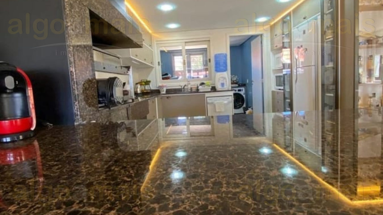 Sobrado, 3 quartos, 266 m² - Foto 6
