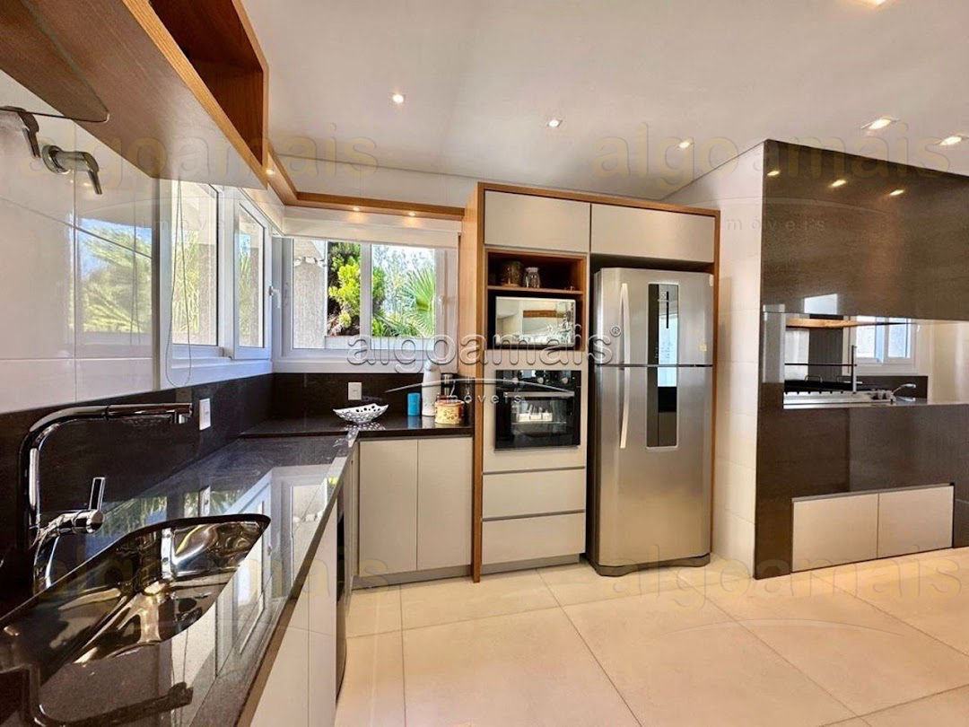 Casa, 4 quartos, 260 m² - Foto 22
