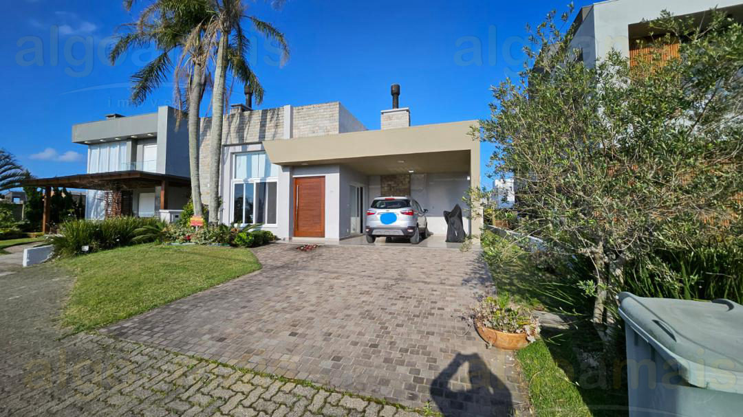 Casa em Condominio Mobiliada em Capão da Canoa - Condominio Dubai Resort com Piscina Térmica e Quadras Esportivas — Zona Nova — Capão da Canoa