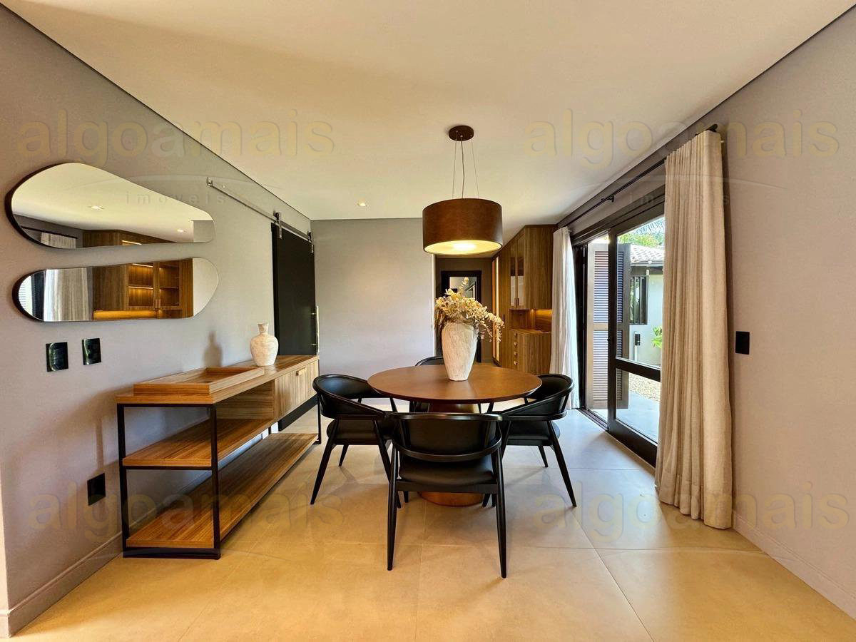 Casa, 5 quartos, 295 m² - Foto 3