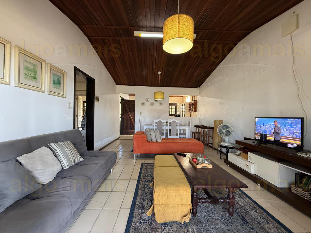 Casa, 3 quartos, 161 m² - Foto 2