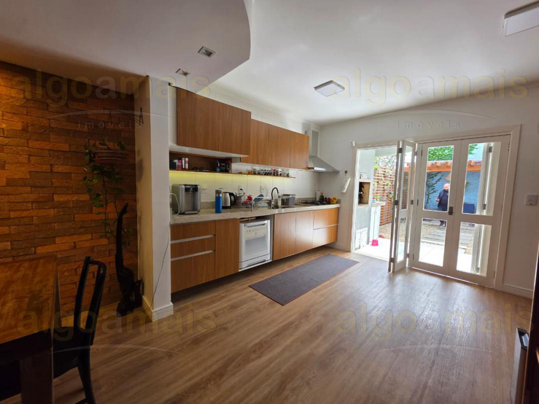 Sobrado, 3 quartos, 141 m² - Foto 2