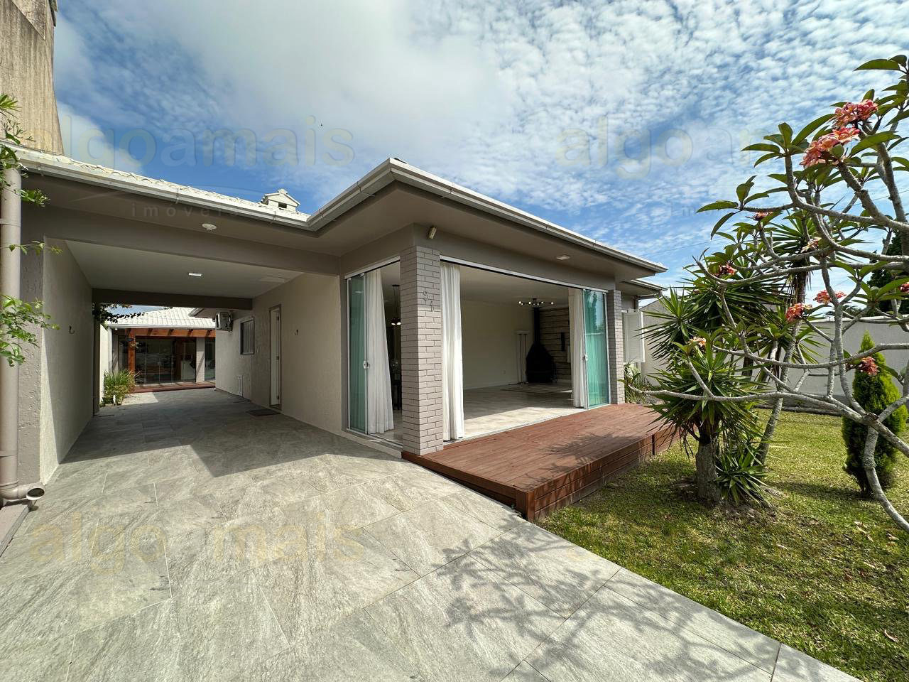 Casa Mobiliada à venda em Xangri-Lá, Bairro Remanso, próxima do mar - 118.83m² — Remanso — Xangri-Lá