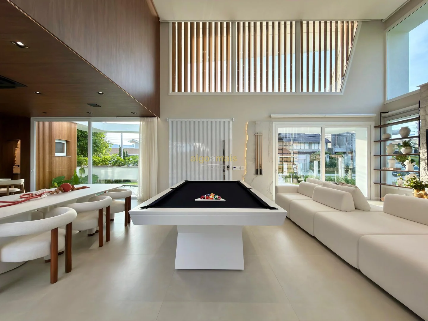 Casa, 4 quartos, 305 m² - Foto 3