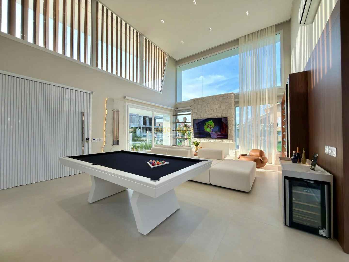 Casa, 4 quartos, 305 m² - Foto 4