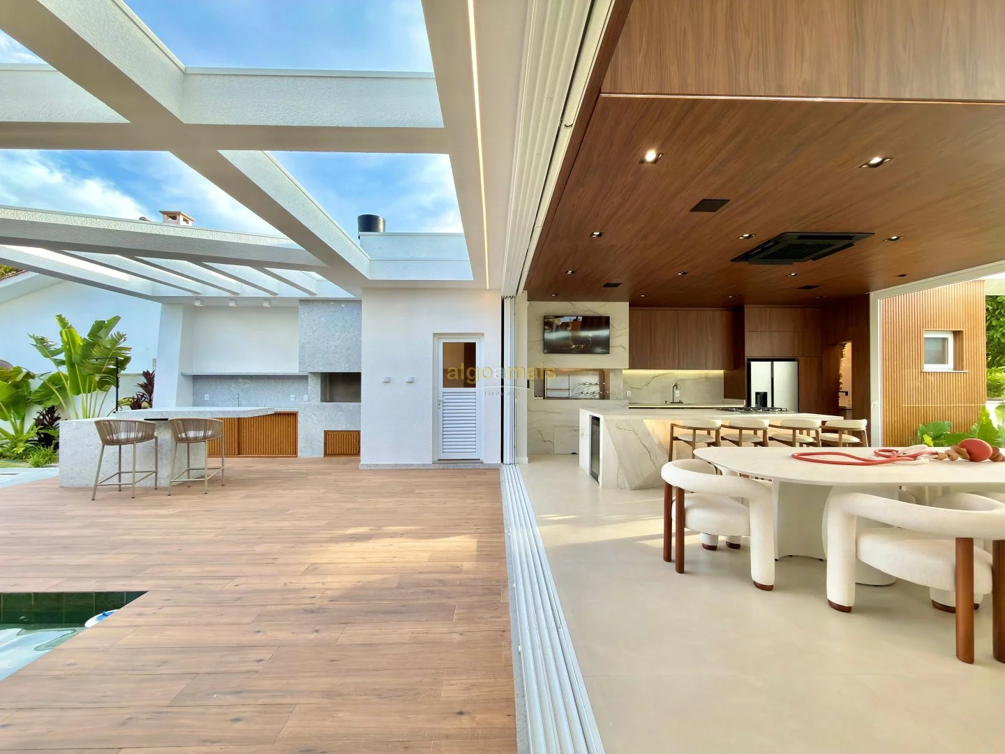 Casa, 4 quartos, 305 m² - Foto 11