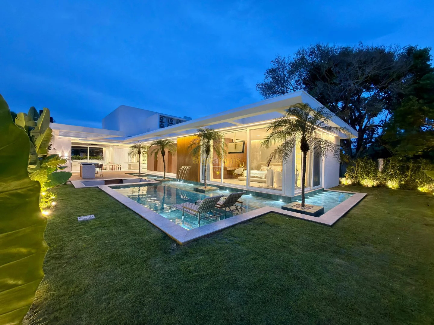 Casa, 4 quartos, 305 m² - Foto 45