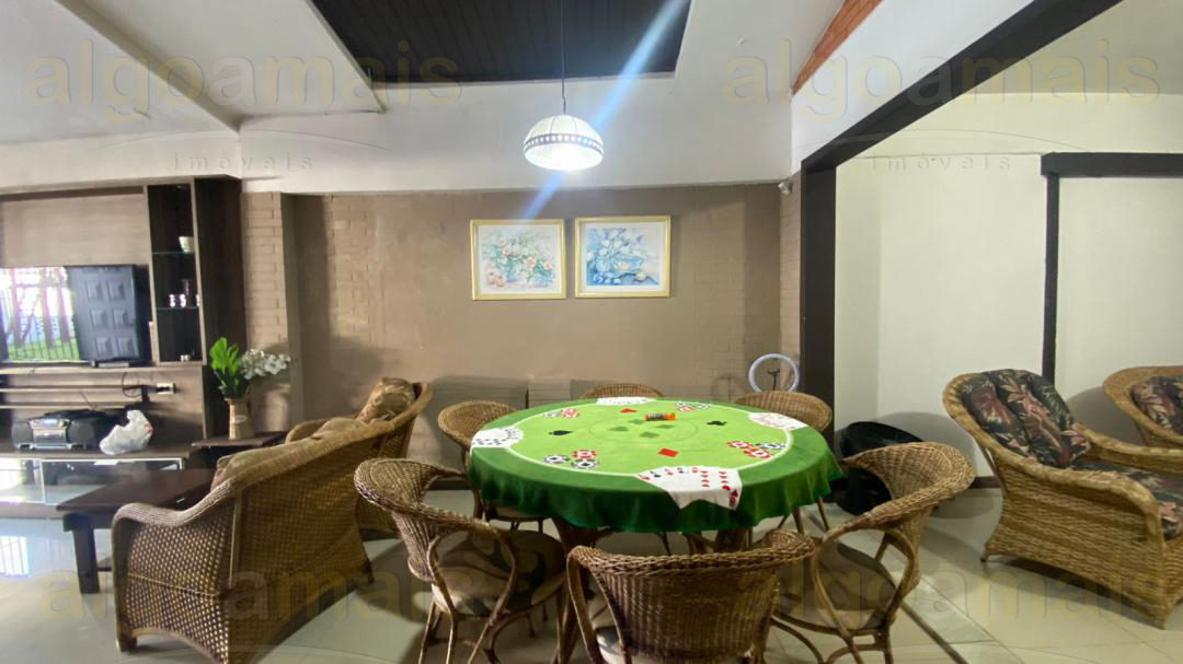 Casa, 3 quartos, 240 m² - Foto 8