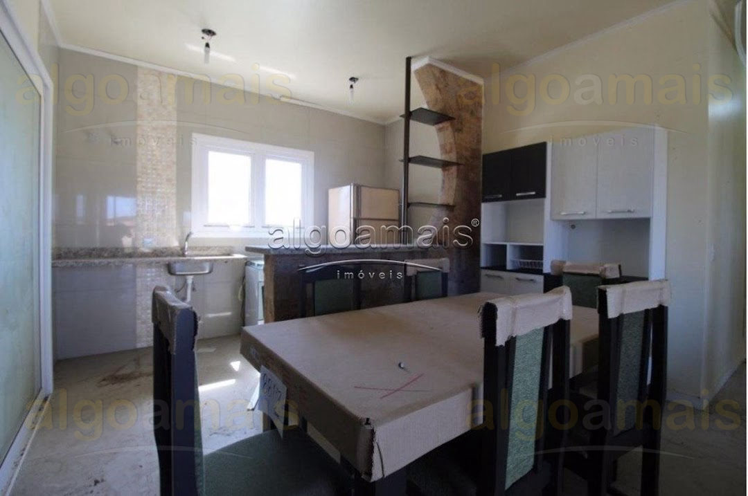 Casa, 3 quartos, 107 m² - Foto 2