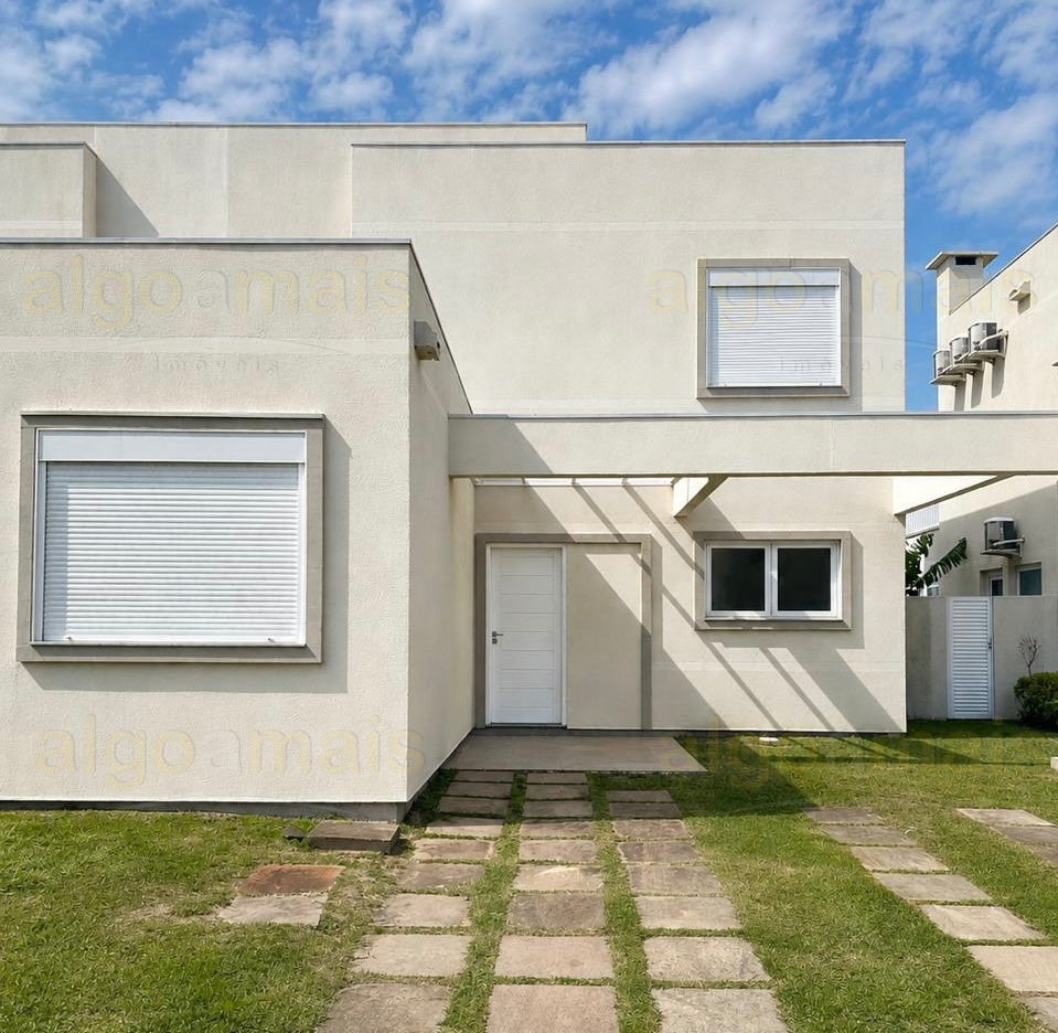 Casa 4 dormitórios no Condomínio Páteo Marbella — Marina — Xangri-Lá