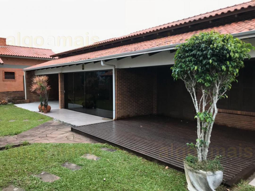 Casa Mobiliada à venda em Xangri-Lá, Arpoador, próxima do mar - 86m² — Arpoador — Xangri-Lá
