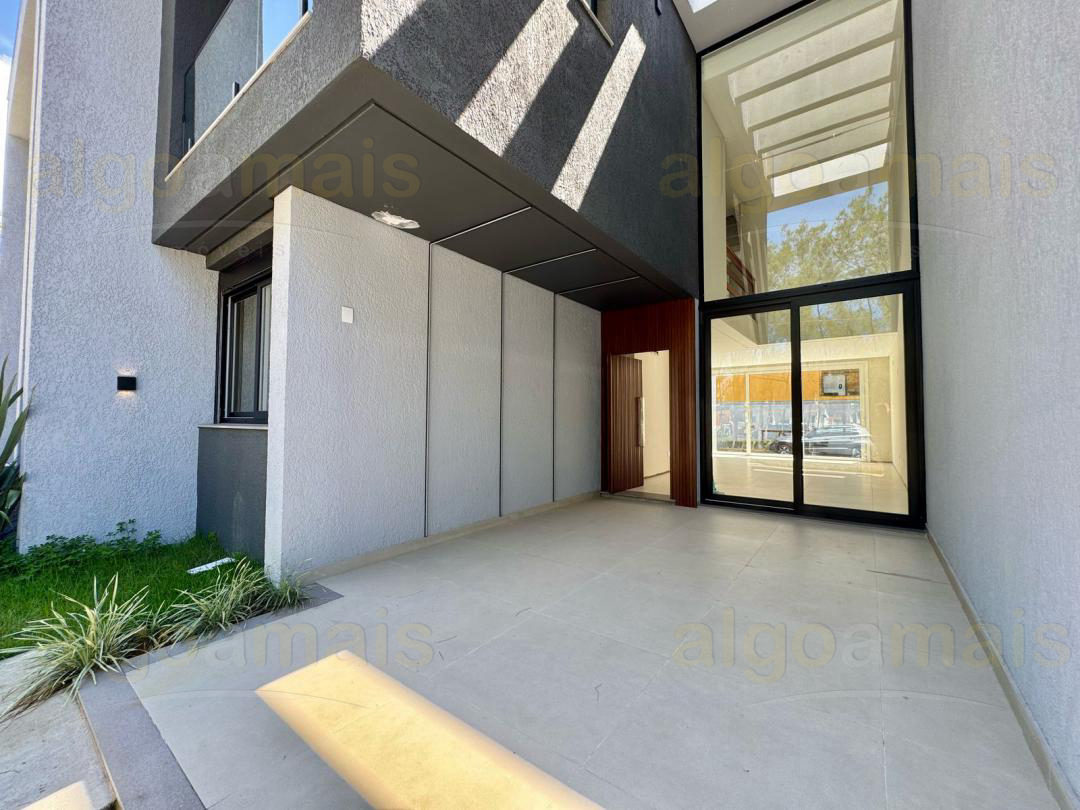Sobrado, 4 dormitórios em Residencial Sobrados da Alameda, Xangri-Lá — Centro — Xangri-Lá