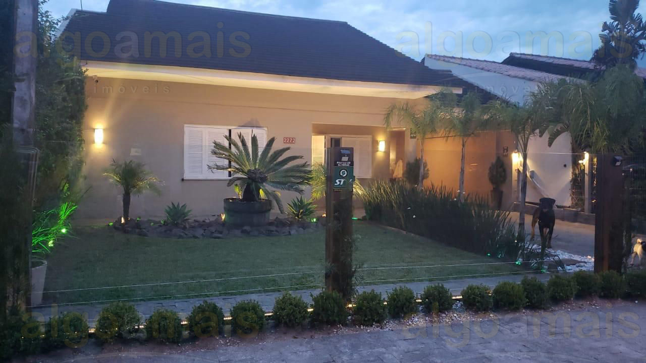 Casa, 3 quartos, 180 m² - Foto 1