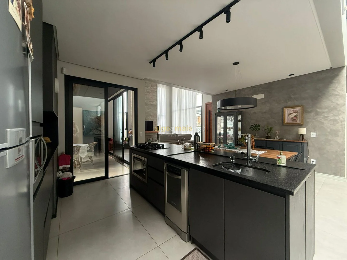 Casa, 4 quartos, 240 m² - Foto 17