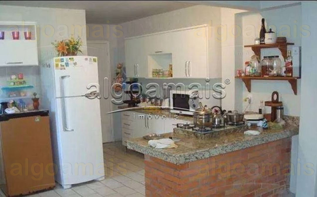 Casa, 3 quartos, 215 m² - Foto 3