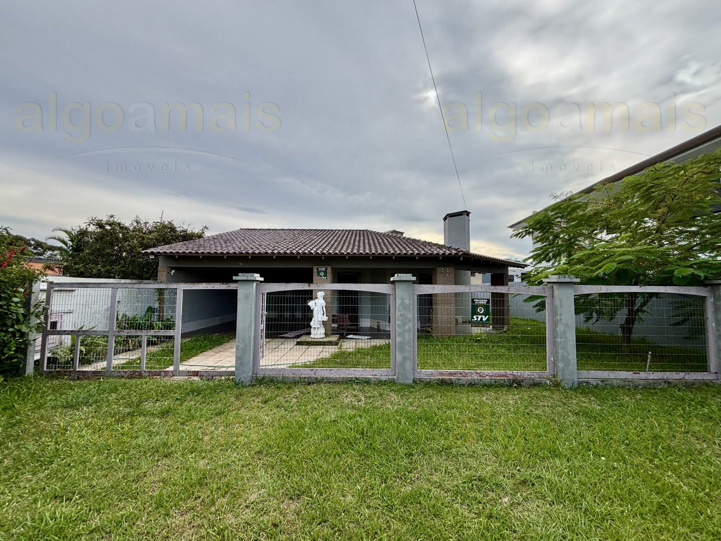Casa, 3 quartos, 249 m² - Foto 2