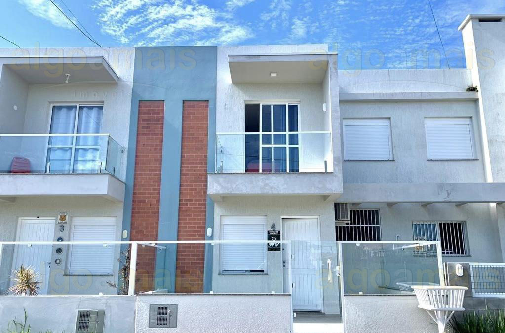 Sobrado Mobiliado no Centro de Xangri-Lá, próximo do mar - Venda — Centro — Xangri-Lá