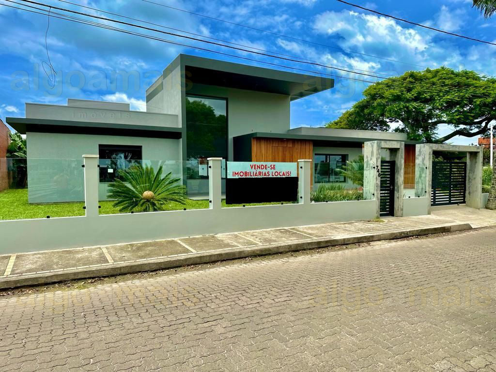 Casa, 4 dormitórios - Atlântida, Xangri-Lá — Atlântida — Xangri-Lá