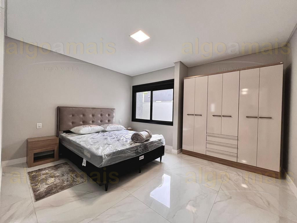 Casa, 4 quartos, 295 m² - Foto 20