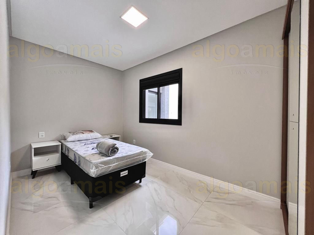 Casa, 4 quartos, 295 m² - Foto 24