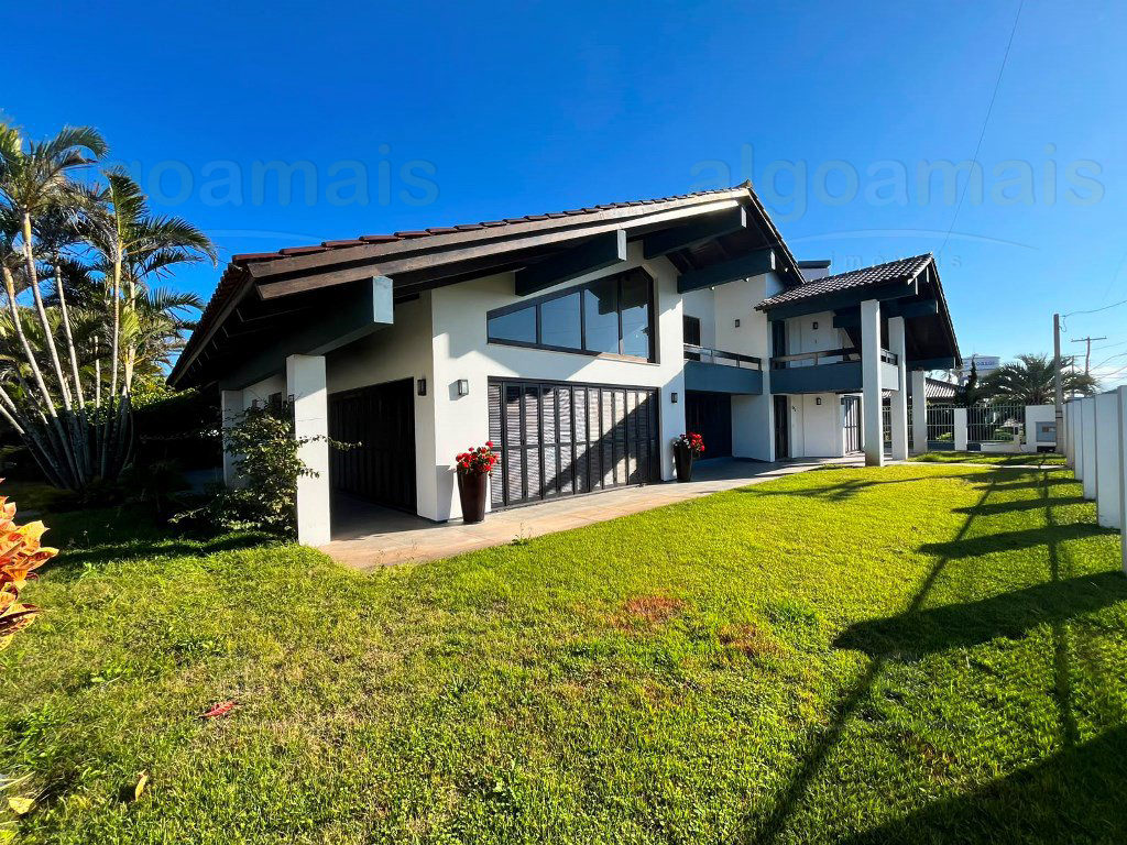 Sobrado, 7 quartos, 445 m² - Foto 1