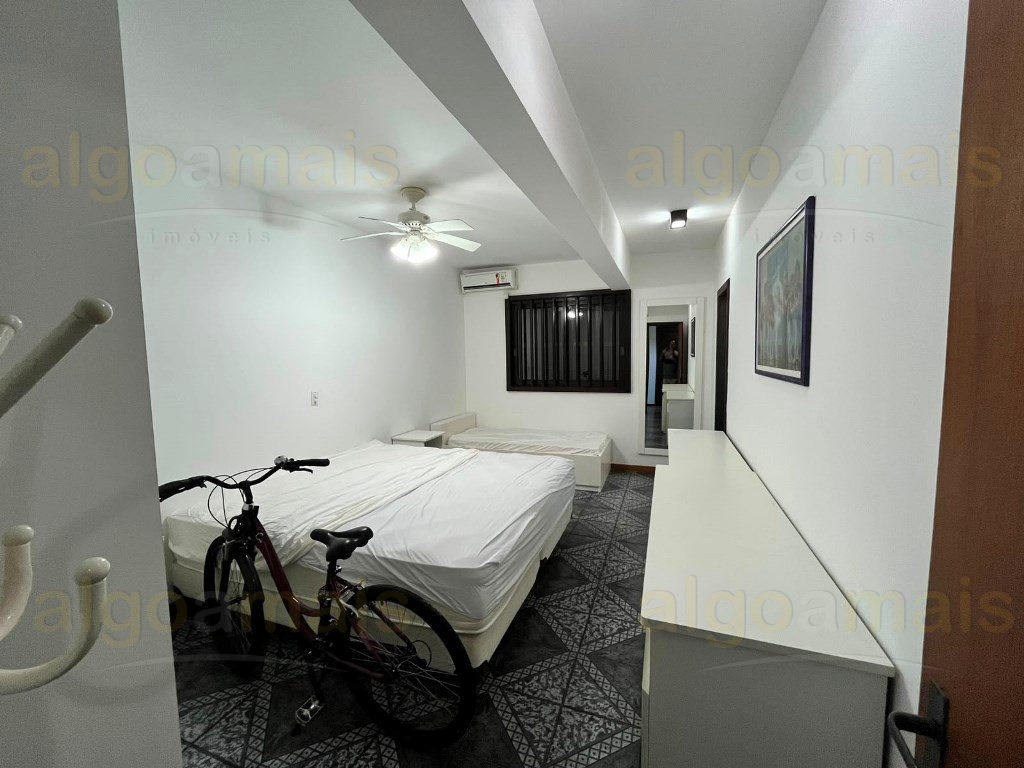 Sobrado, 7 quartos, 445 m² - Foto 30