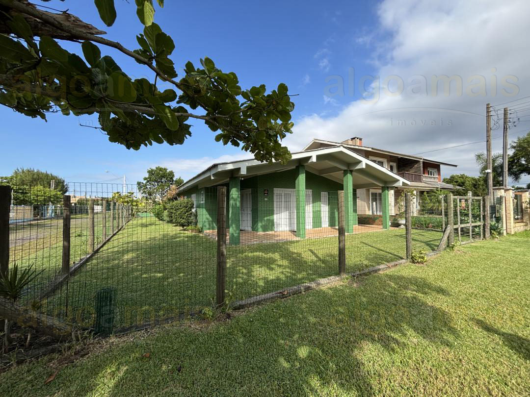 Casa Mobiliada à venda em Xangri-Lá, no bairro Remanso, vista para o mar, esquina - Imperdível! — Remanso — Xangri-Lá