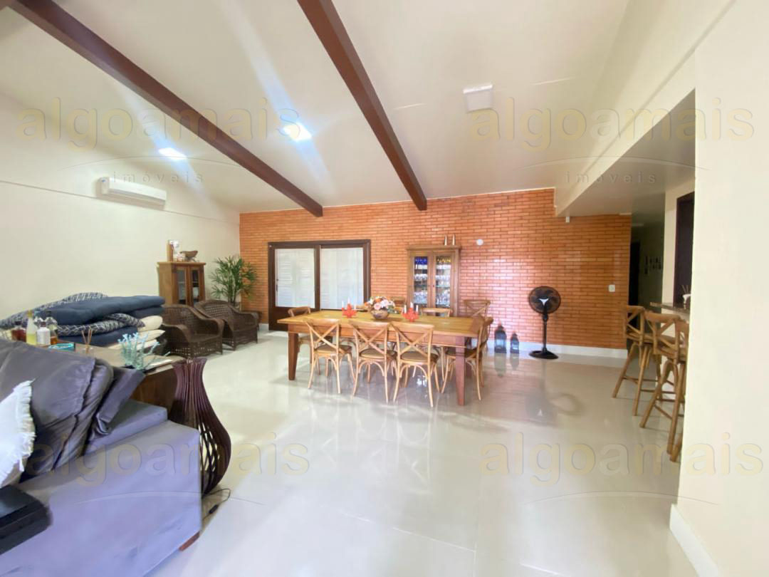 Casa, 3 quartos, 219 m² - Foto 13