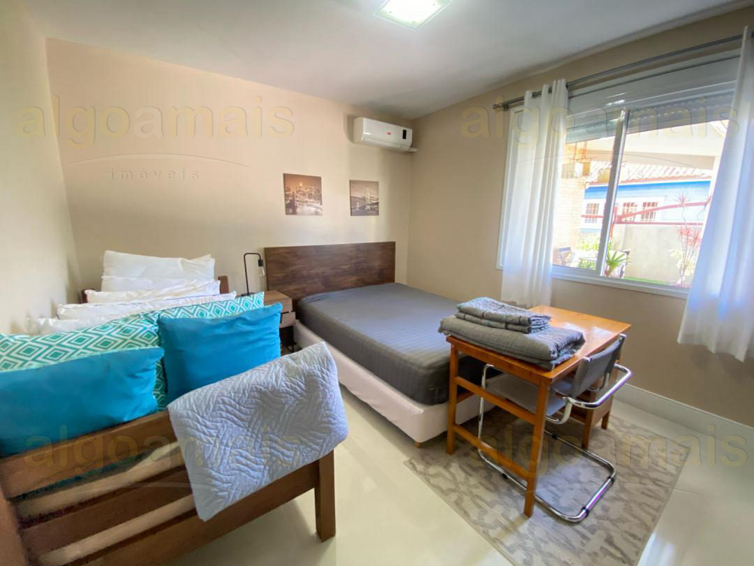 Casa, 3 quartos, 219 m² - Foto 10