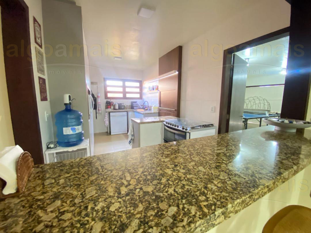 Casa, 3 quartos, 219 m² - Foto 25