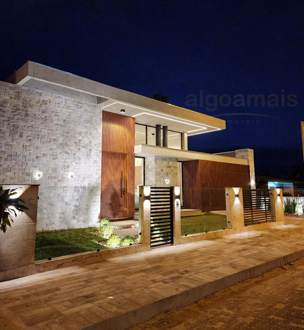 Casa, 4 dormitórios - Atlântida, Xangri-Lá — Atlântida — Xangri-Lá