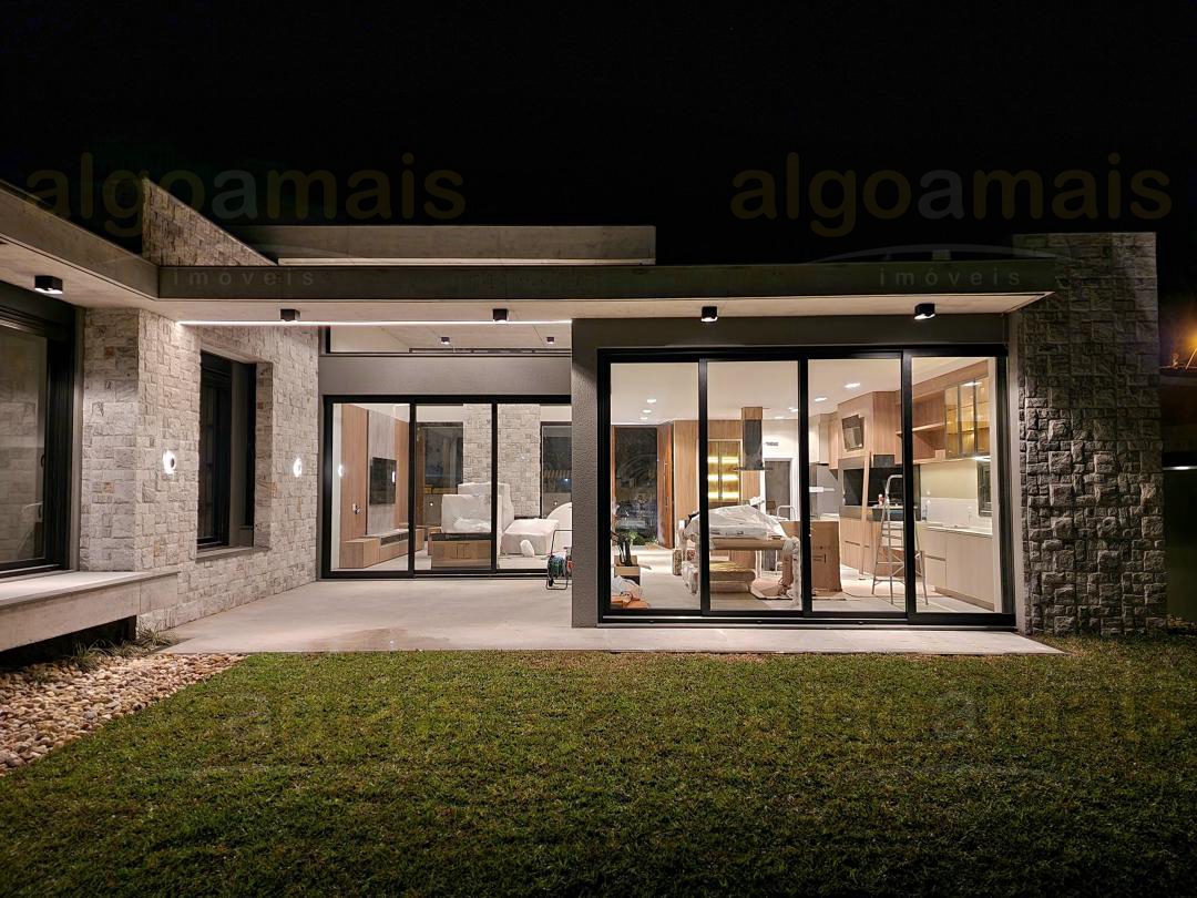 Casa, 4 quartos, 260 m² - Foto 6