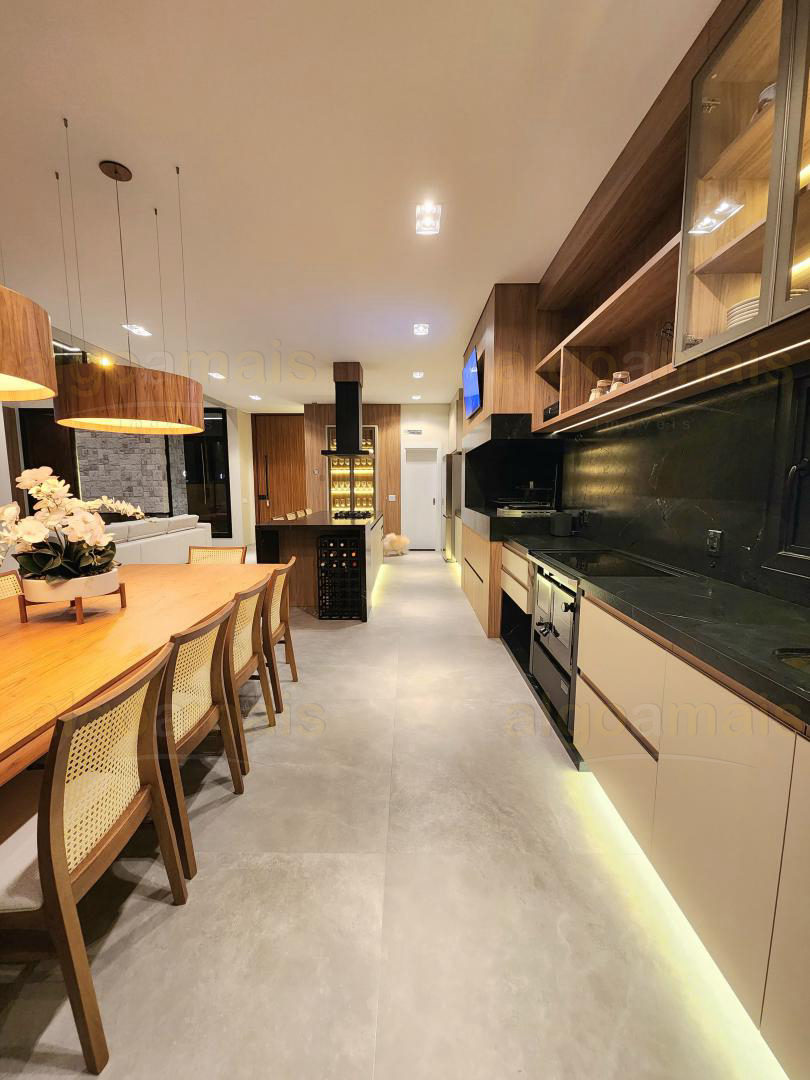 Casa, 4 quartos, 260 m² - Foto 17